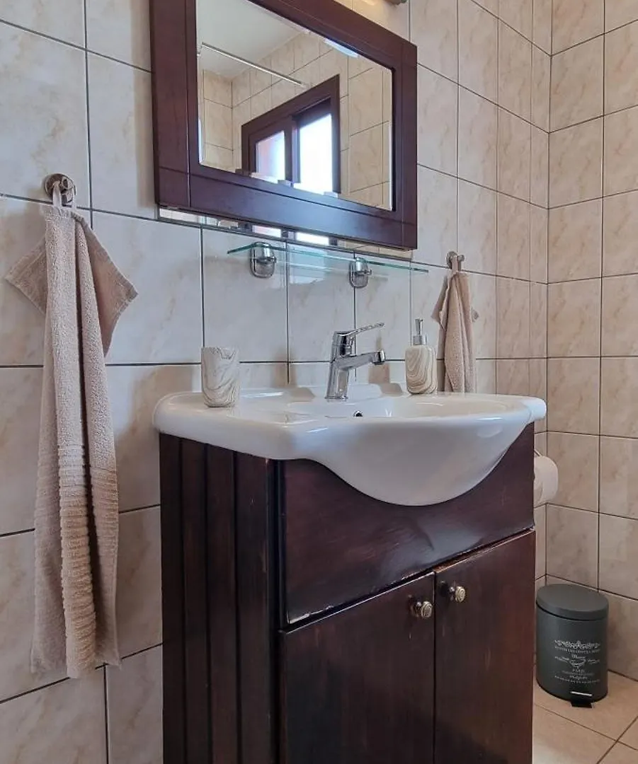 The Cozy Home Stay In Larnaca Appartamento